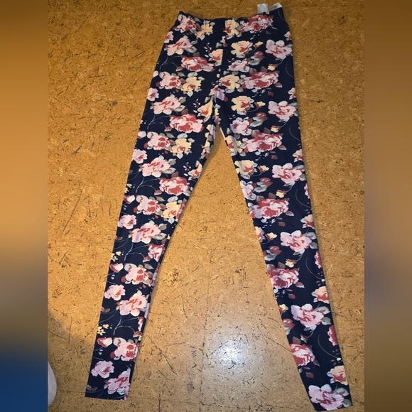 3 pair lot leggings lot xs/sm - Picture 2 of 3